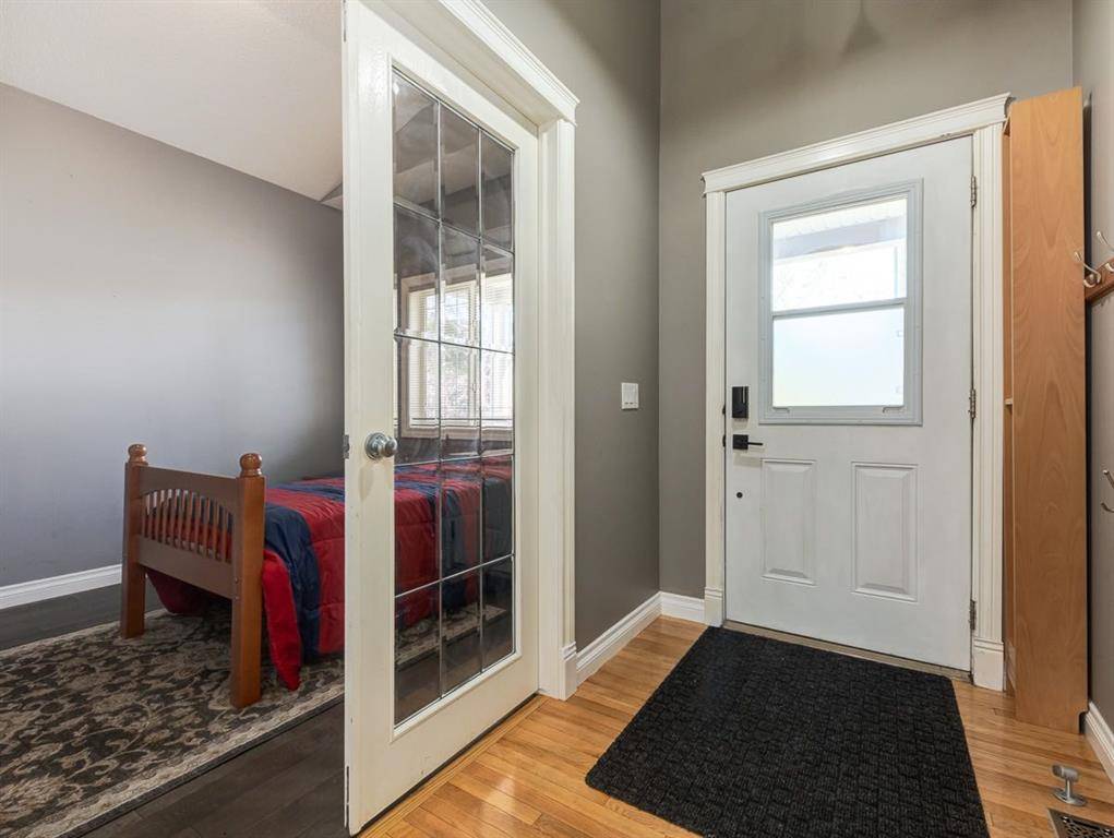 Okotoks, AB T1S 2J4,67 Westmount RD