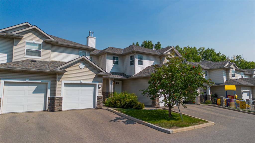 Calgary, AB T2A 7Z7,5007 Applevillage CT SE