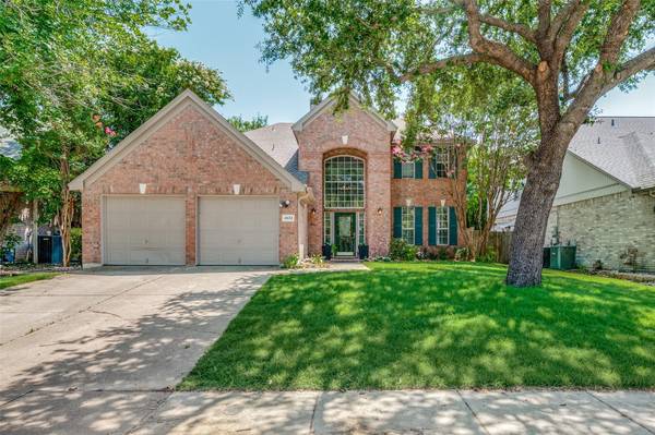 2833 Ingram Drive, Grand Prairie, TX 75052