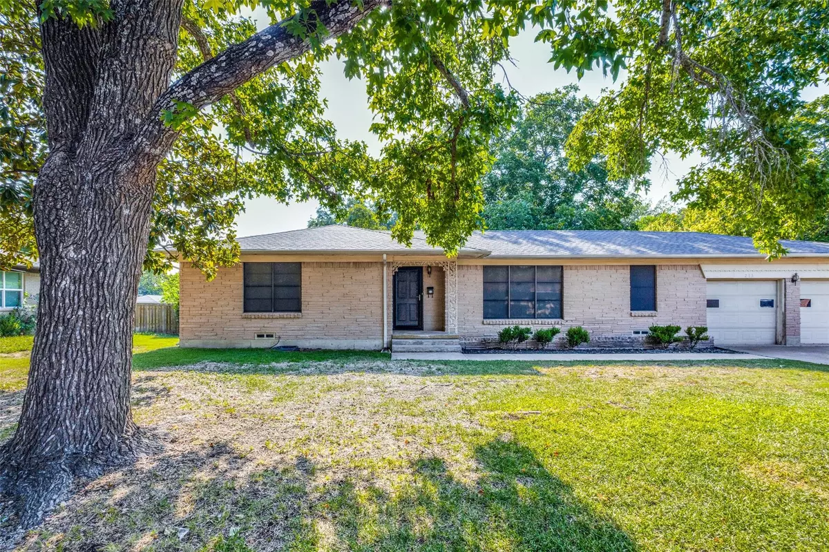 Farmersville, TX 75442,213 Jouette Street