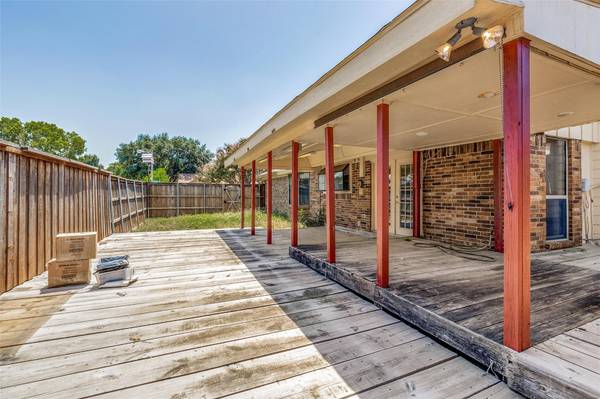 1403 Uvalde Street, Mesquite, TX 75150