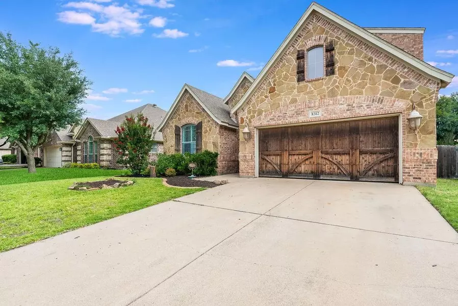 8312 Teja Trail, Benbrook, TX 76126