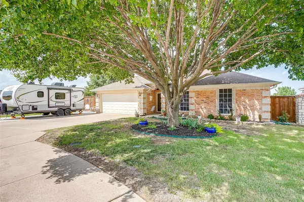 Burleson, TX 76028,608 Crestmont Court