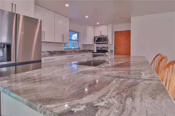 3009 SE 19th PL, Cape Coral, FL 33904