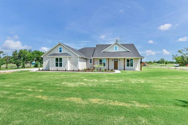 471 Wortham Road, Whitewright, TX 75491