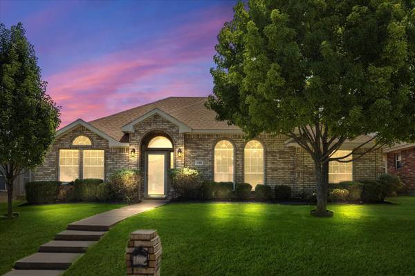 1138 Hampshire Lane, Cedar Hill, TX 75104