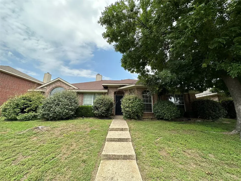 1517 Warwick Drive, Lancaster, TX 75134