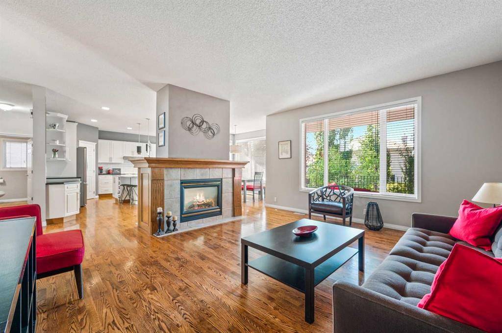 Calgary, AB T2Z 2Z6,41 Mt Yamnuska PL SE