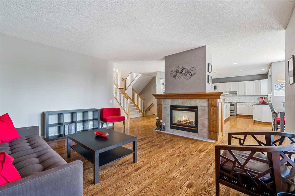Calgary, AB T2Z 2Z6,41 Mt Yamnuska PL SE