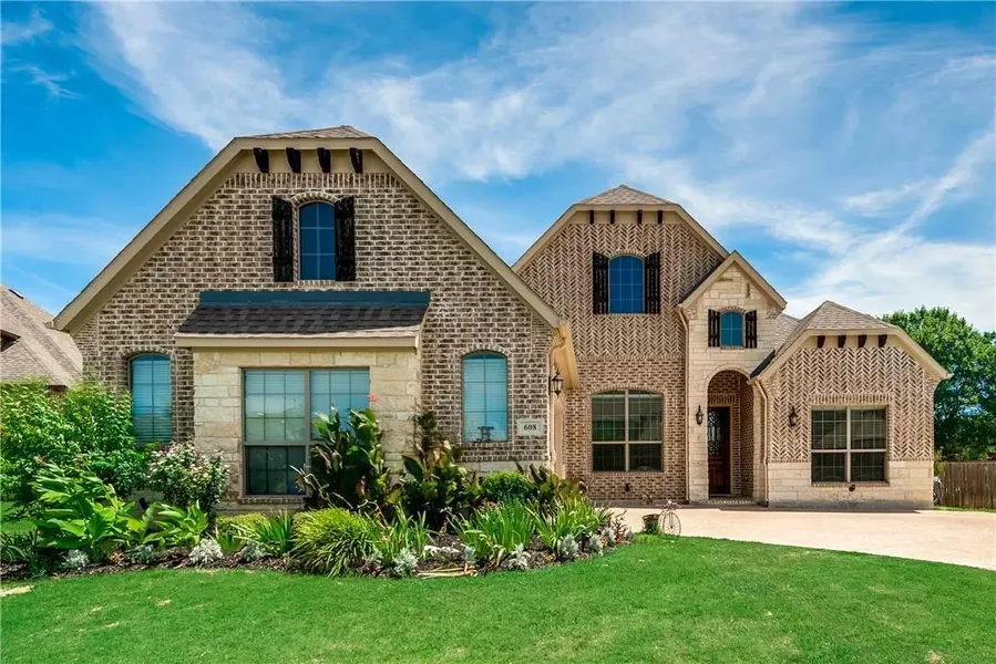 608 Meadow Wood Court, Desoto, TX 75115