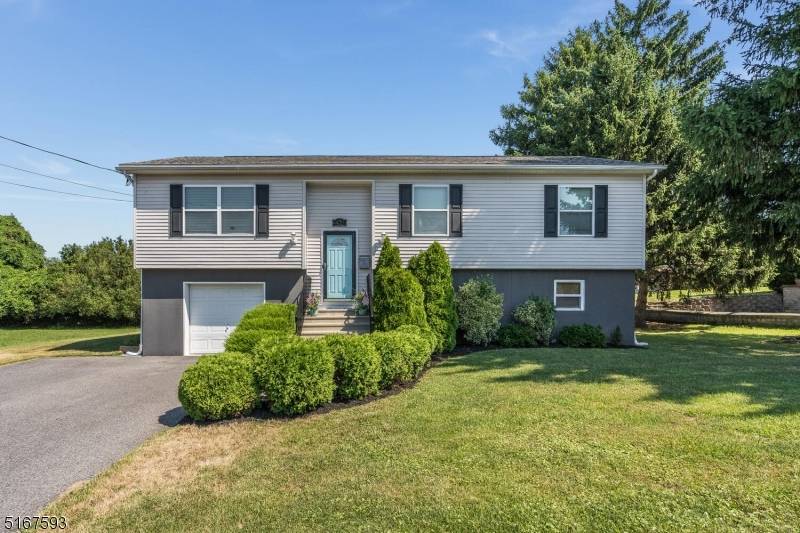 408 Hunterdon St, Alpha Boro, NJ 08865