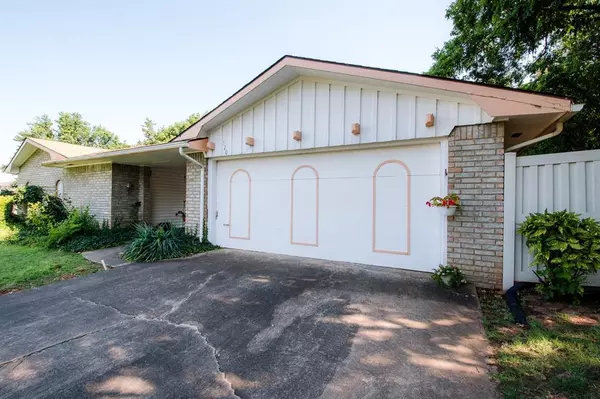 120 Lana Drive, Pauls Valley, OK 73075