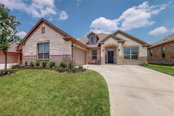 7819 Bella Way,  Arlington,  TX 76001