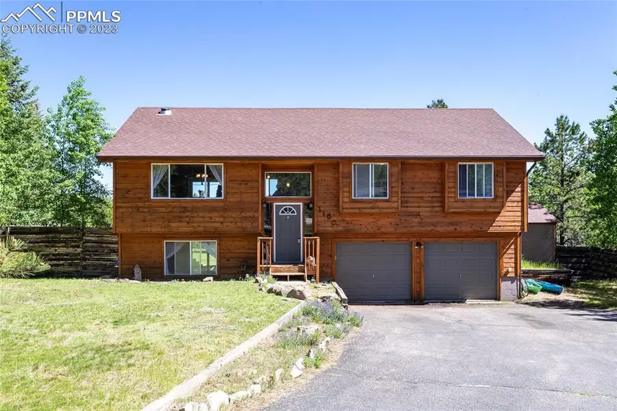 1150 Michael LN, Woodland Park, CO 80863