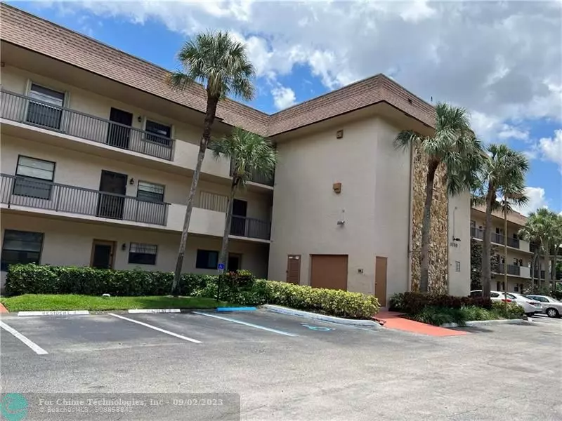 6080 N Sabal Palm Blvd  #301, Tamarac, FL 33319