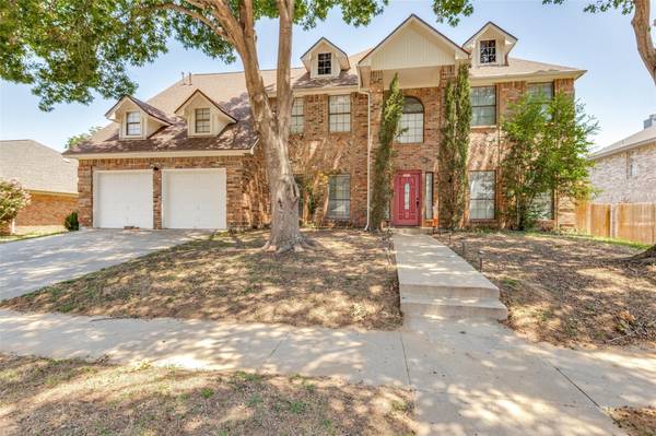 3313 Willow Creek Way, Bedford, TX 76021