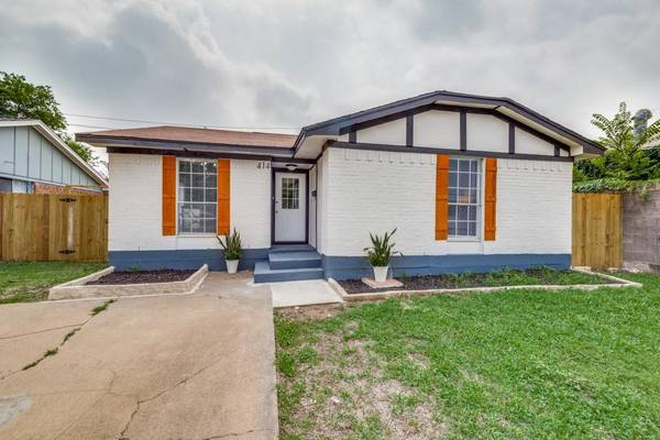 414 NW 18th Street, Grand Prairie, TX 75050