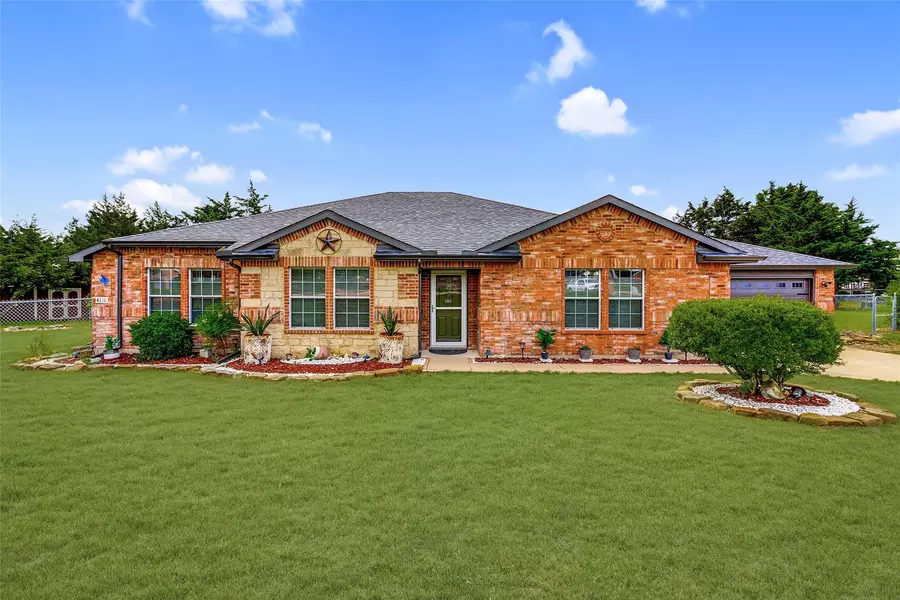 4110 Victory Court, Midlothian, TX 76065