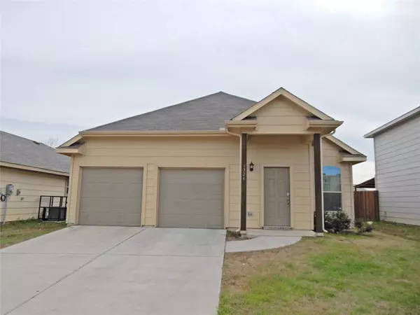 1324 Glen Garden Drive, Fort Worth, TX 76104