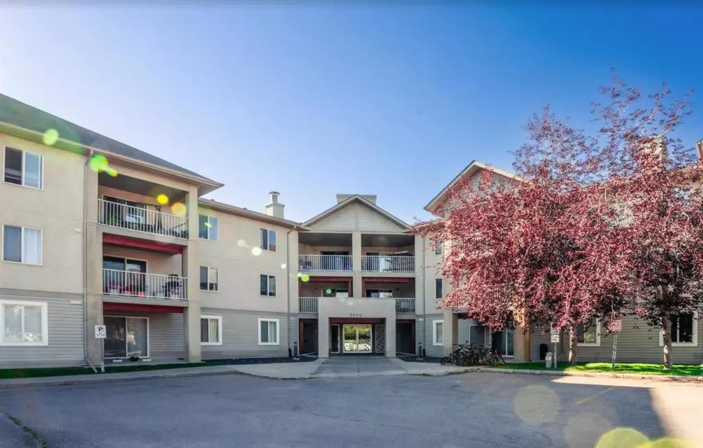 Calgary, AB T3G 5N5,3000 Citadel Meadow PT NW #213