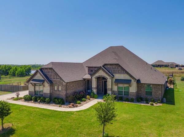 221 Ocelot Lane,  Venus,  TX 76084