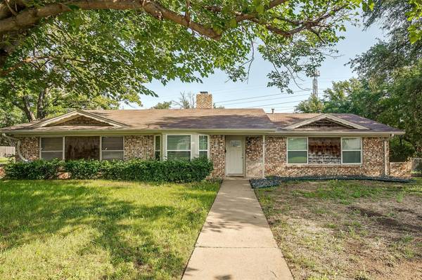 5725 Jane Anne Street, Haltom City, TX 76117