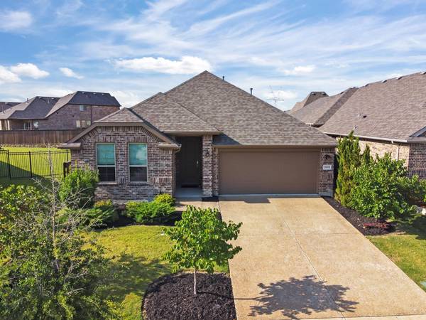 2105 Bishop Barrel Lane, St. Paul, TX 75098