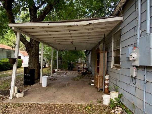 Gainesville, TX 76240,1510 S Lindsay Street