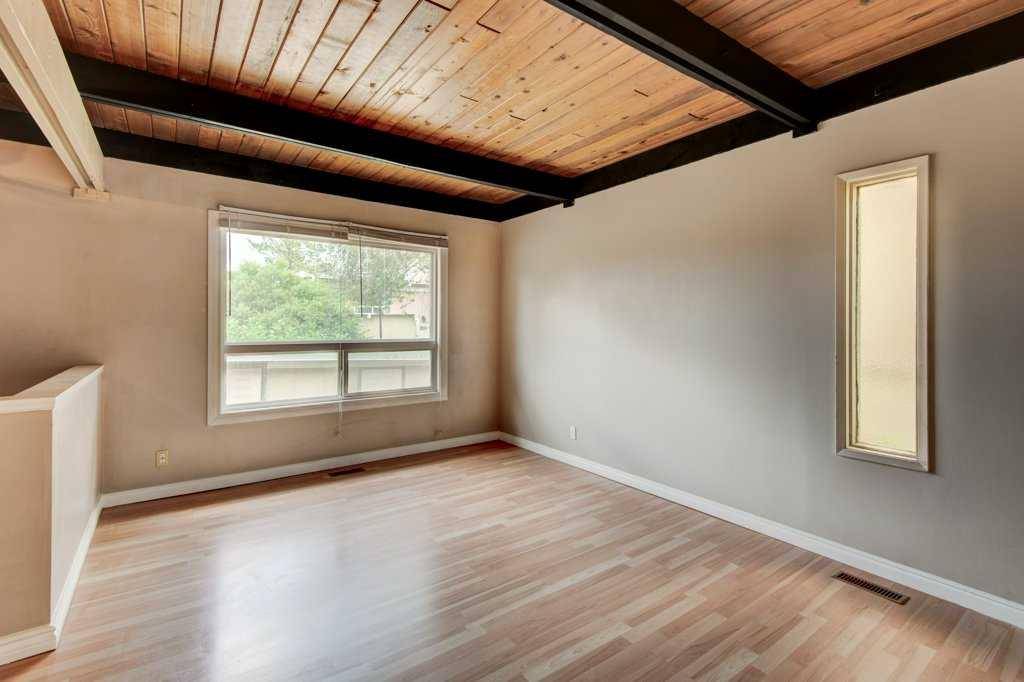 Calgary, AB T2J 3A8,11010 Bonaventure DR SE #1001