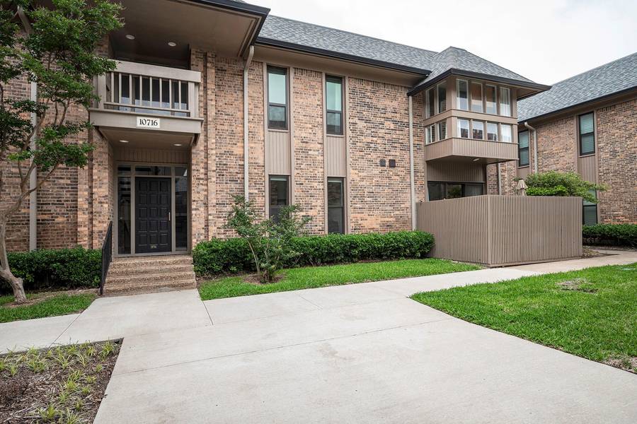 10716 Park Village Place #B, Dallas, TX 75230