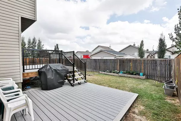 Lethbridge, AB T1J 2R2,274 Keystone LN W