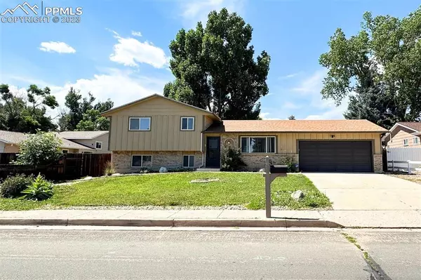 4340 Saddlewood DR, Colorado Springs, CO 80918