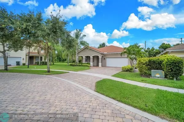 West Palm Beach, FL 33413,6725 Osage Cir