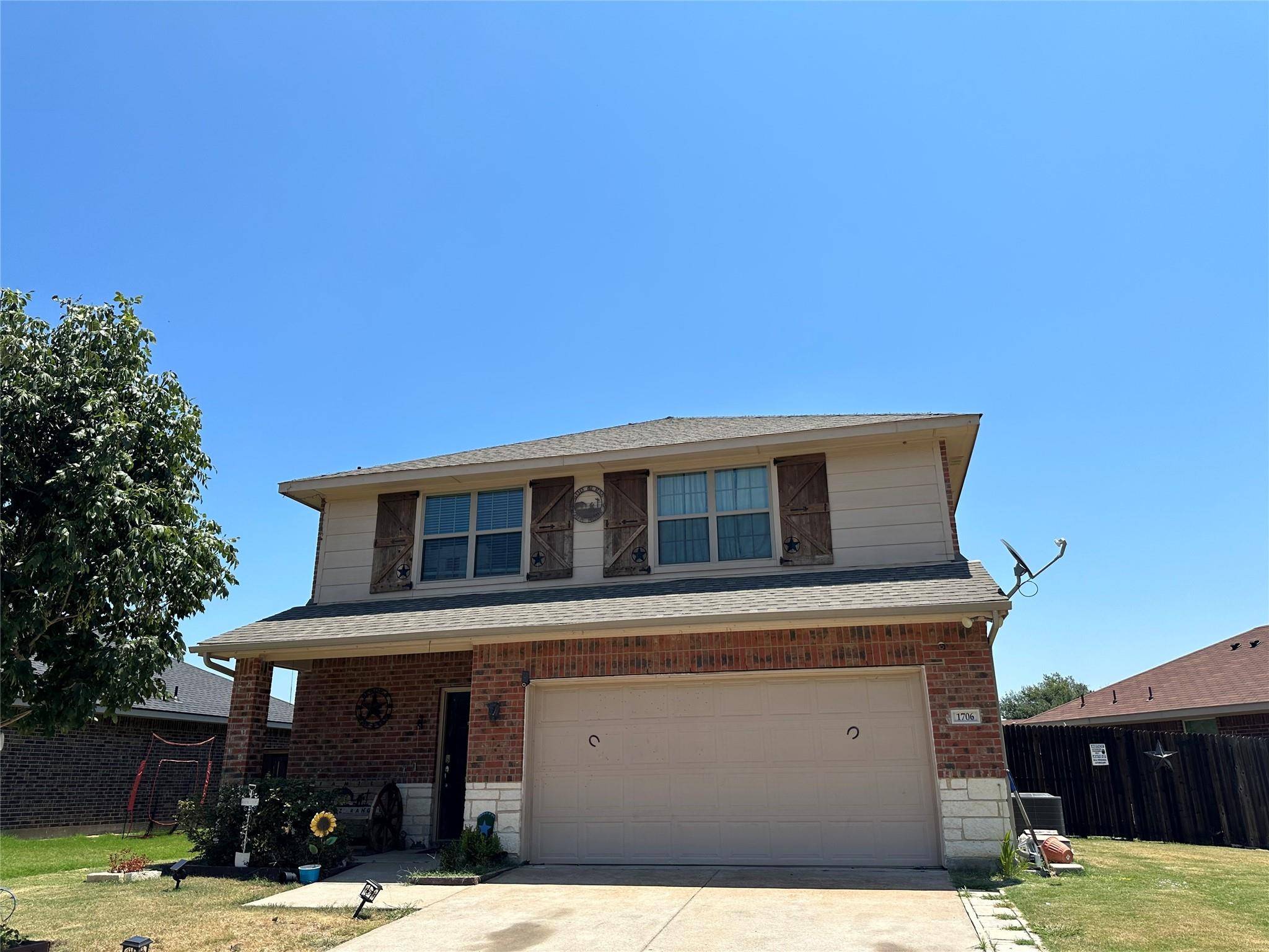 1706 Westgate Drive,  Terrell,  TX 75160