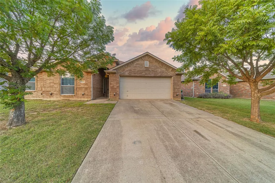 1414 Julie Street, Seagoville, TX 75159