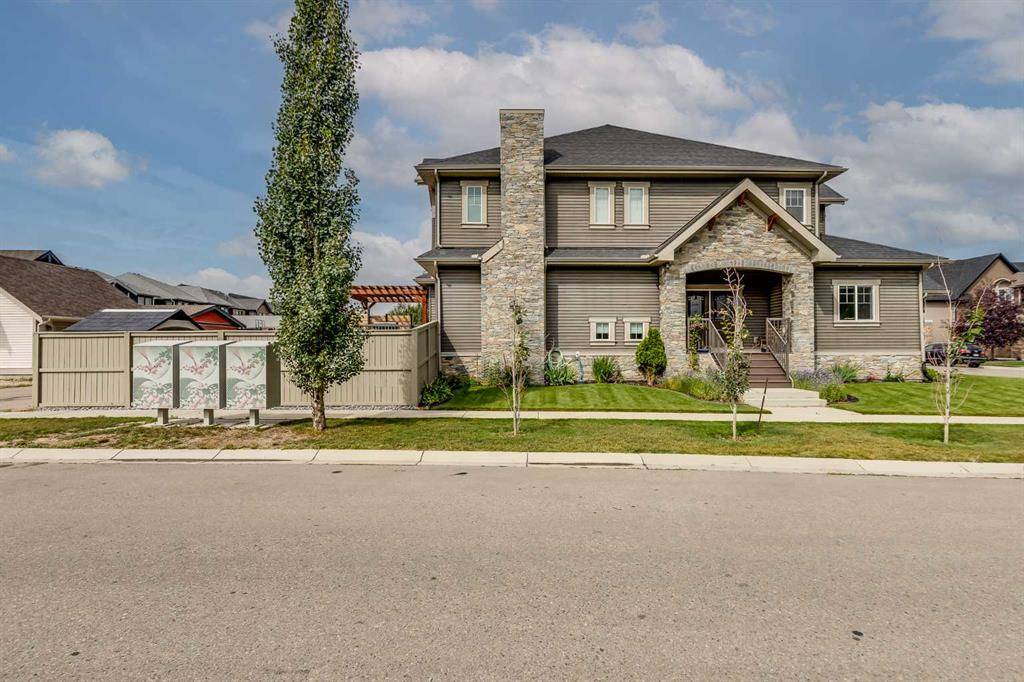 Airdrie, AB T4B 3T7,144 Cooperstown PL SW