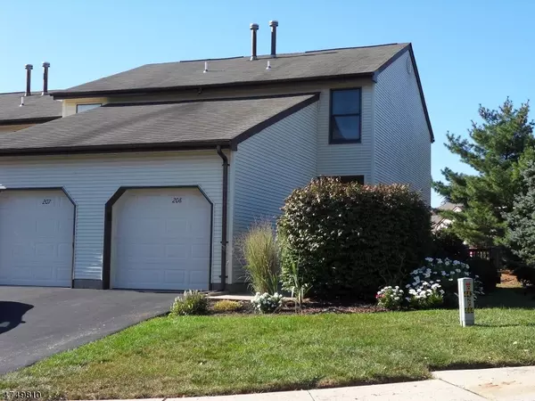 208 Spruce Ct, Raritan Twp., NJ 08822