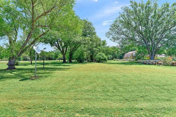 2278 BIG MINERAL Road, Sadler, TX 76264