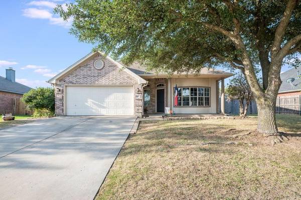 617 SW Rand Drive, Burleson, TX 76028