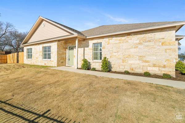 3009 Waterstone Way, Brownwood, TX 76801