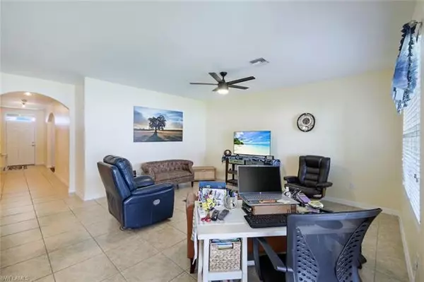 Cape Coral, FL 33914,2933 SW 7th PL