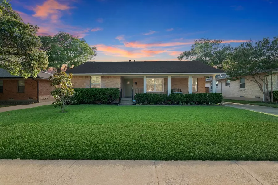 9215 Sorrento Street, Dallas, TX 75228