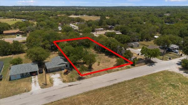 404 Evans Street, Cleburne, TX 76031