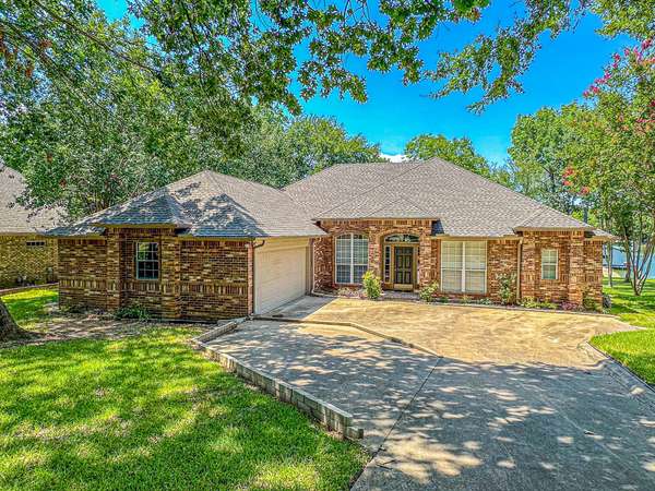 125 Bull Run, Streetman, TX 75859