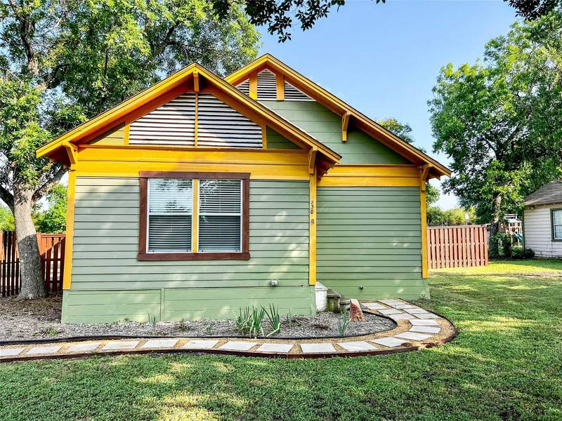 530 Lake Park Avenue, Waxahachie, TX 75165