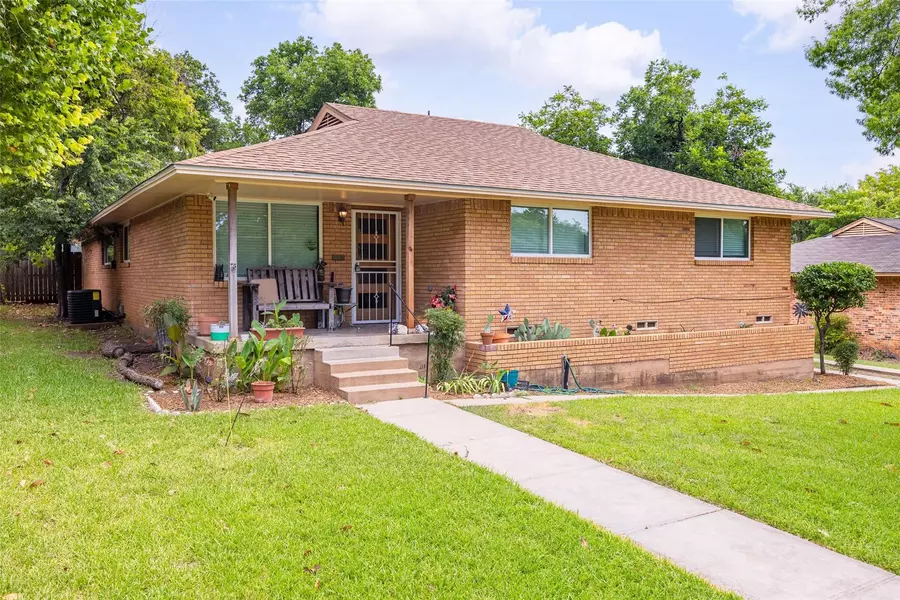 2625 Southwood Drive, Dallas, TX 75233