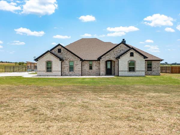 2240 County Road 1104,  Cleburne,  TX 76031