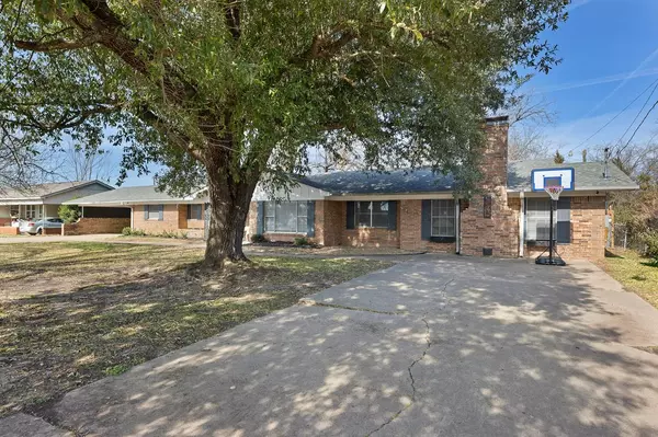 495 E Ohio, Van, TX 75790