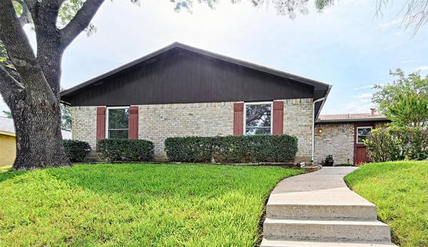 2908 Arcadia Lane, Carrollton, TX 75007