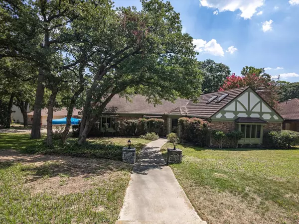 Azle, TX 76020,336 Driftwood Court